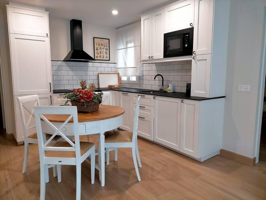 Piso Con Encanto En Pleno Centro Oviedo Kültér fotó