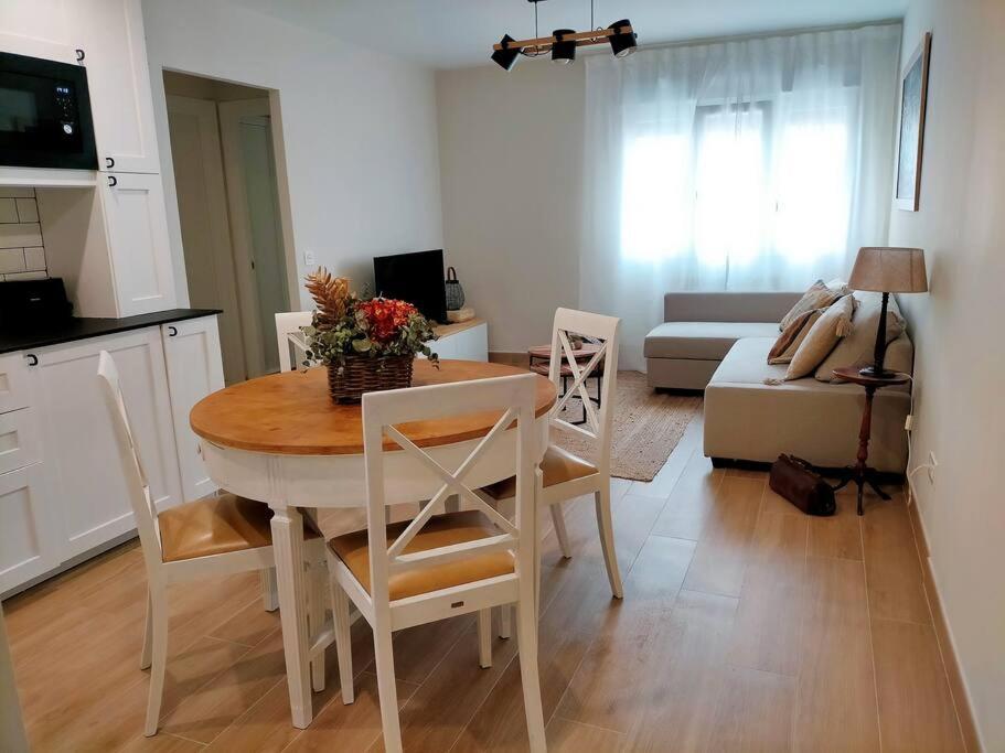 Piso Con Encanto En Pleno Centro Oviedo Kültér fotó